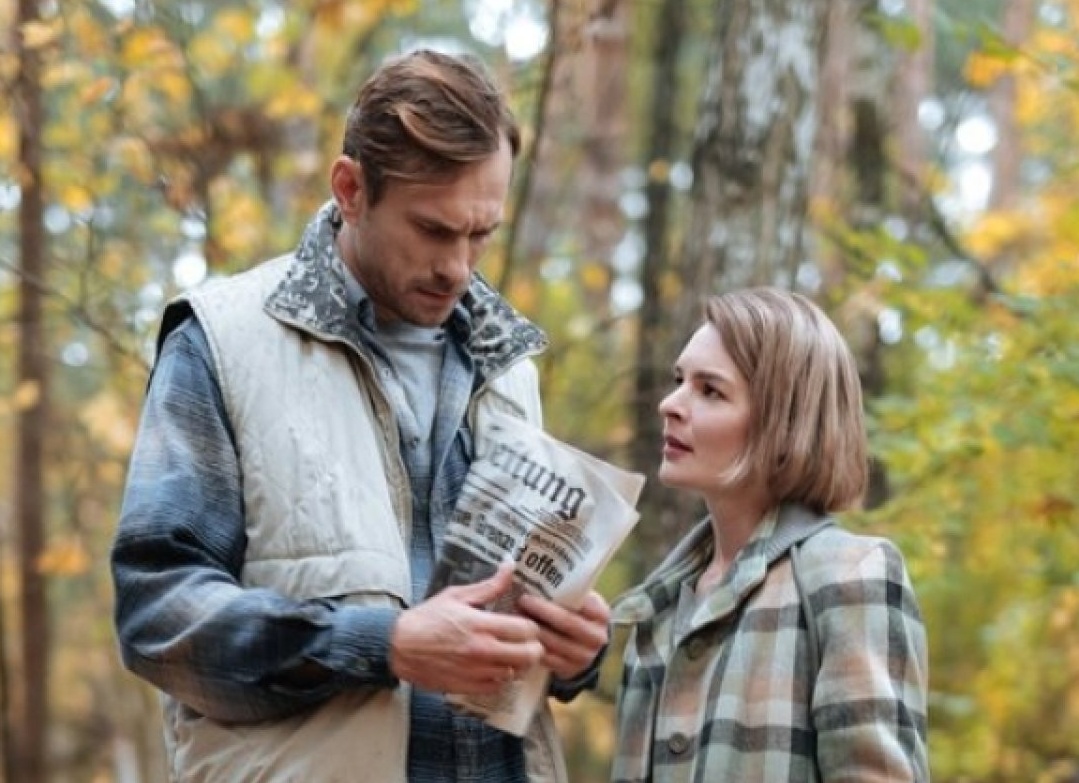 «Это антология предательства!» В Сети спорят про сериал «ГДР»
